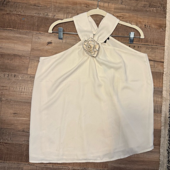 Ann Taylor NEW White Halter Top Rosette Accent Faux Diamond Holiday Top Size MP - Picture 2 of 8